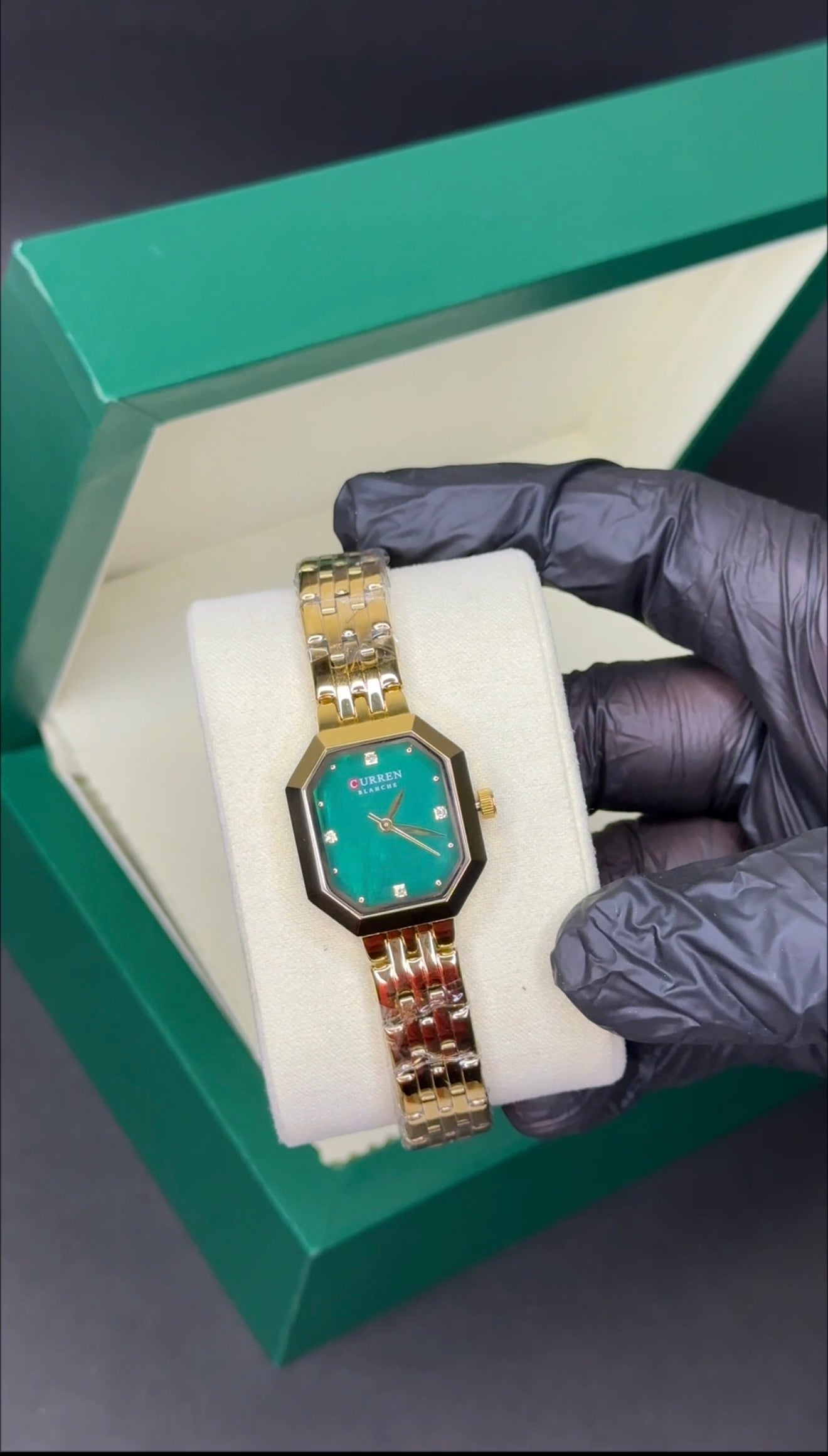 Curren Designer Gold Bracelet | Green Dial