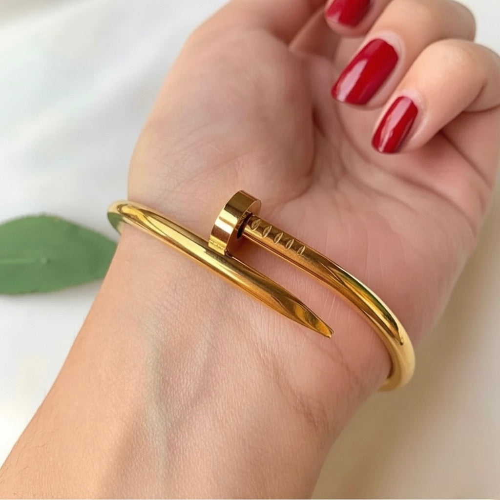 Nail Bracelet – Unisex Stainless Steel