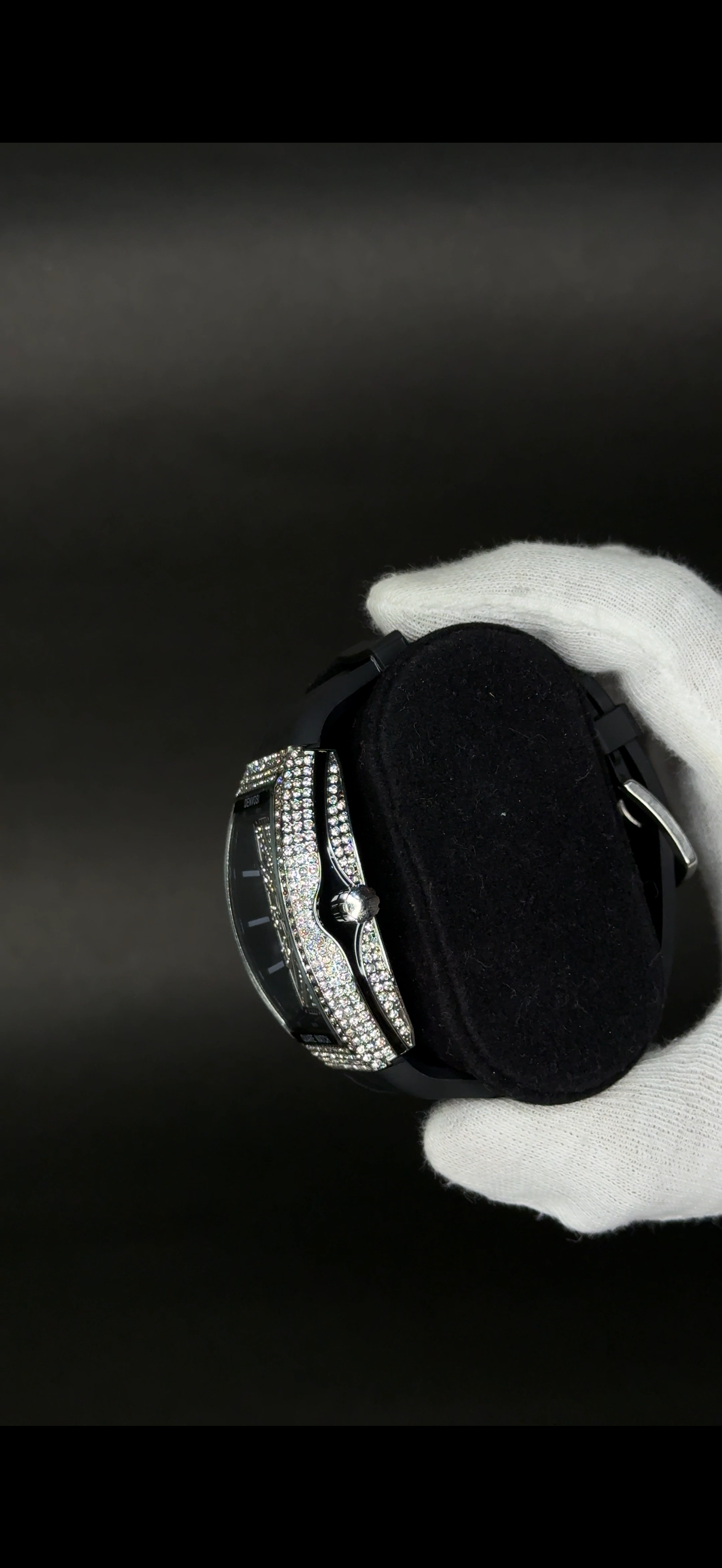 Skull Diamond Royal Edition Timepiece